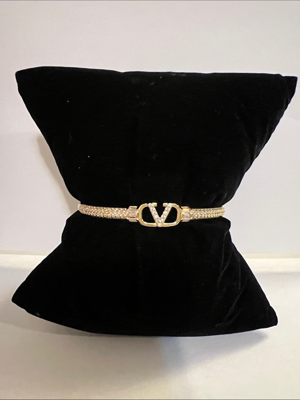 Women's Gold Chain Bangle Bracelet with Decorative Logo V Accent